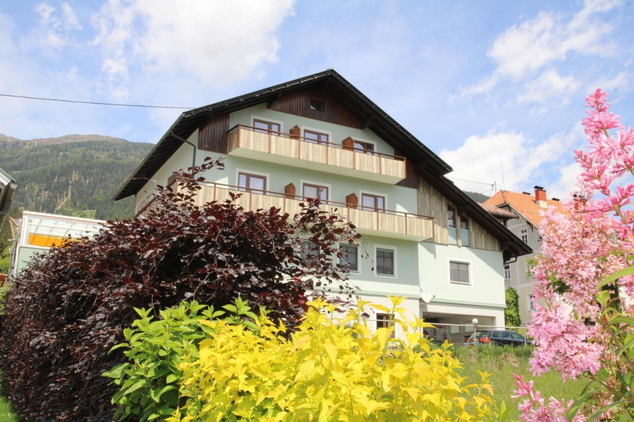 Restaurant - Cafe - Pension Hassler Berg im Drautal Kültér fotó