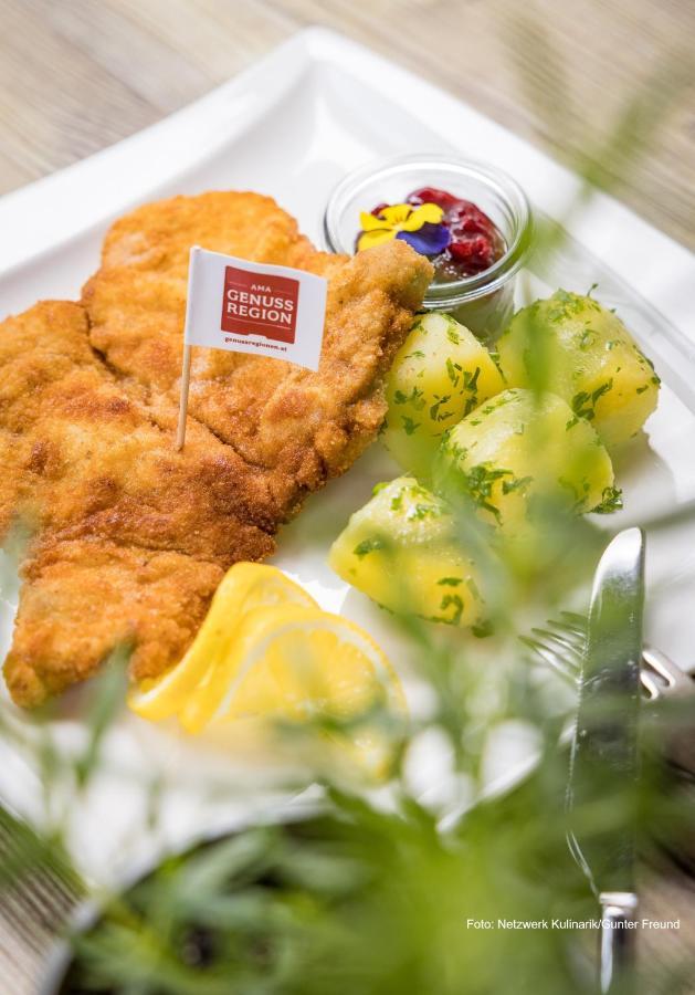 Restaurant - Cafe - Pension Hassler Berg im Drautal Kültér fotó
