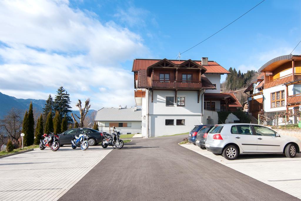 Restaurant - Cafe - Pension Hassler Berg im Drautal Kültér fotó