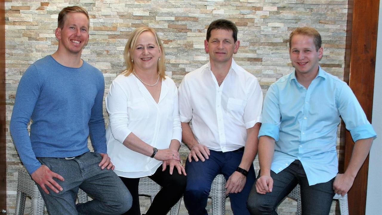 Restaurant - Cafe - Pension Hassler Berg im Drautal Kültér fotó