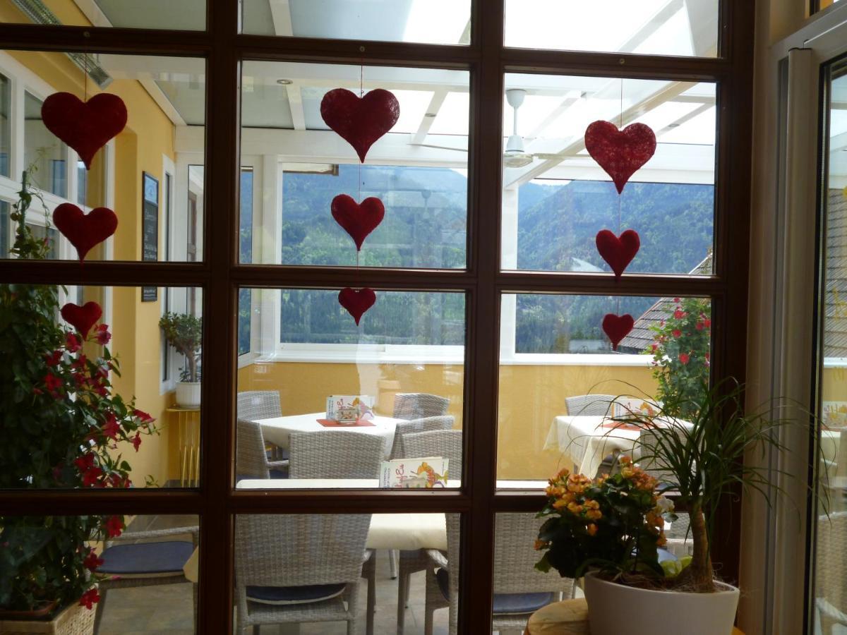 Restaurant - Cafe - Pension Hassler Berg im Drautal Kültér fotó